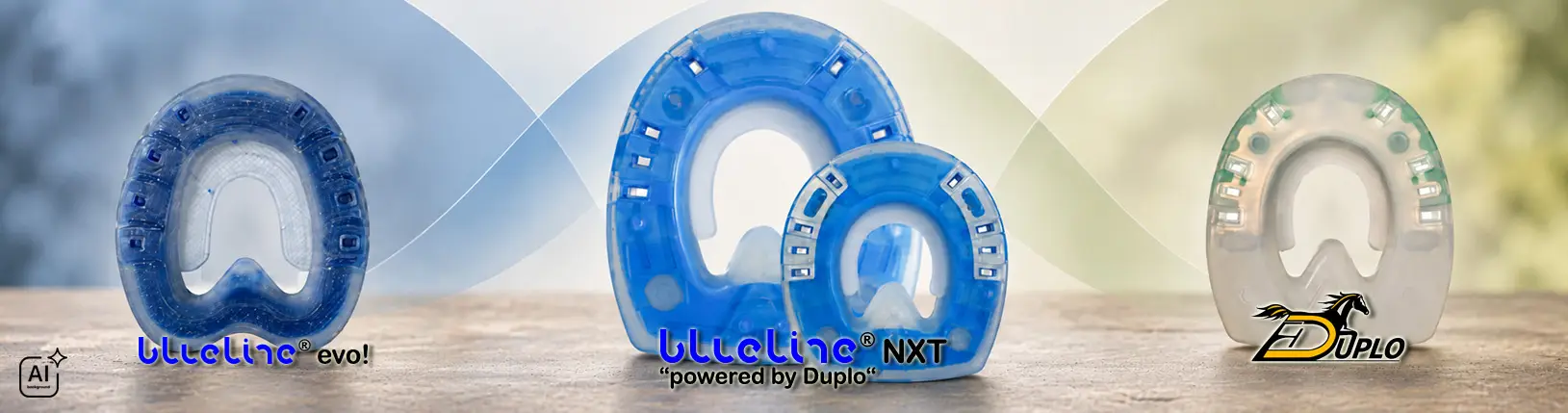 Der blueline® NXT stellt eine Verbindung aus dem blueline® evo! und dem Duplo-Beschlag dar. Links ist der blueline® evo!, rechts der Duplo-Beschlag und in der Mitte der neue blueline® NXT – die nächste Generation. Das Bild wurde mit KI bearbeitet.