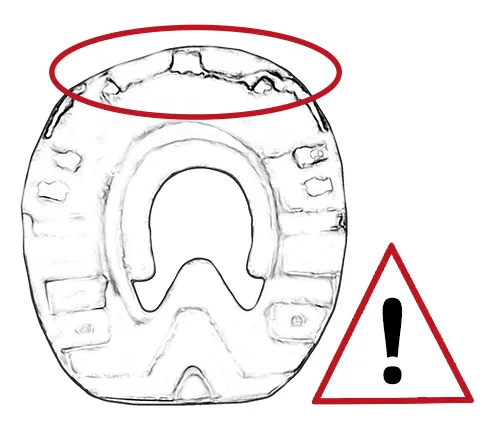 Achtung: ein Duplo-Beschlag, bei dem der Metallkern im Zehenbereich sichtbar ist. Der Beschlag kann normal weiter genutzt werden, aber das Sicherheitsrisiko in der Herde ist erhöht.