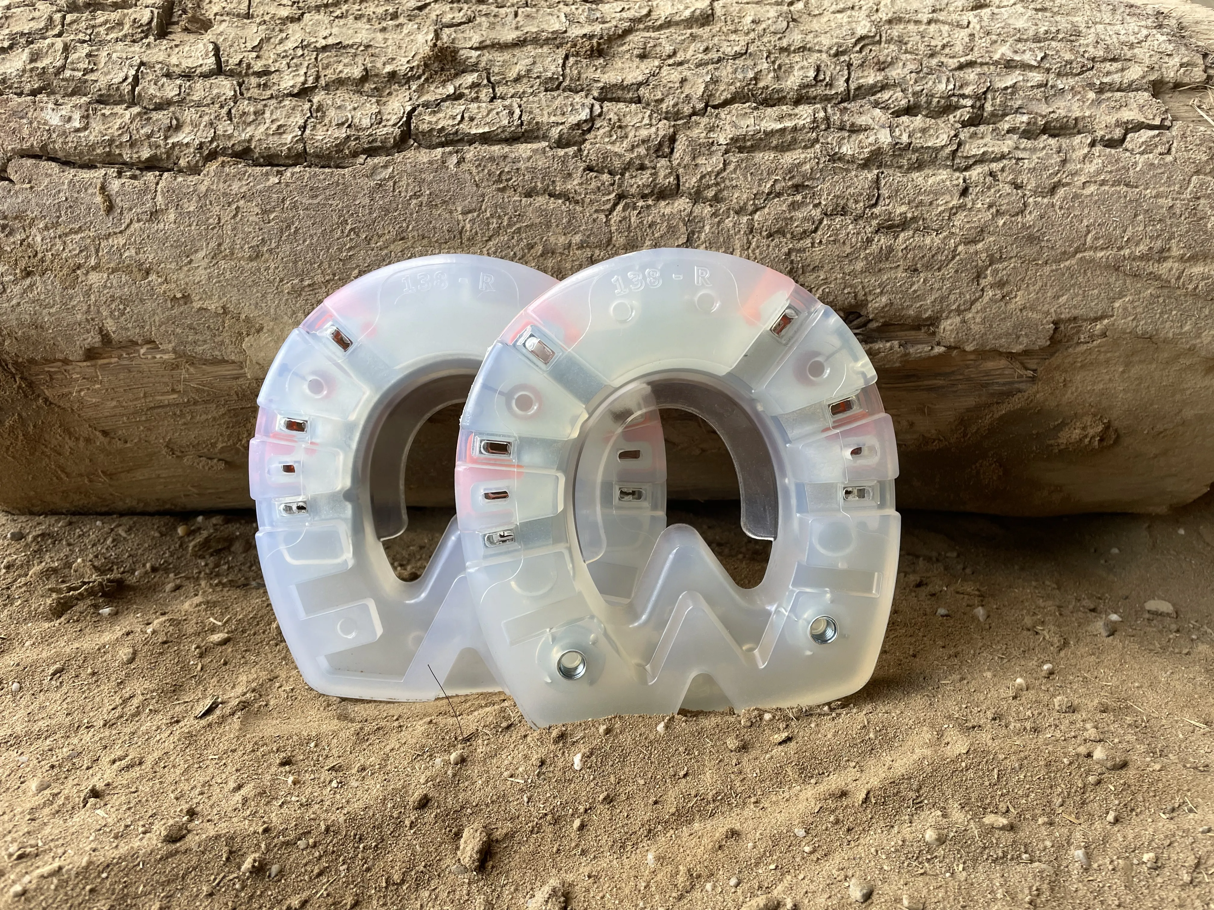 Cold-blooded or working horse shoe with and without threads for cleats.