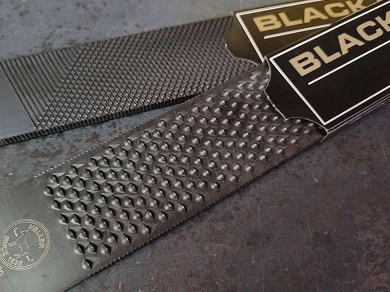 Heller Black Legend Hufraspel mit Rostschutz