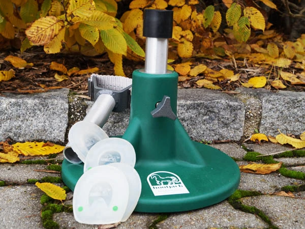 Hoofjack® Mini von Kerckhaert mit Duplo Ponybeschlägen – ideale Kombination für die Bearbeitung kleiner Hufe von Ponys oder auch Fohlen.
