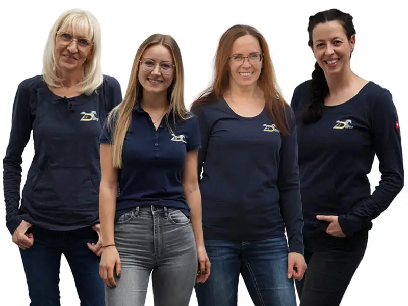 Immagine del team del servizio clienti per domande e consulenze sui prodotti relativi alla ferratura alternativa.