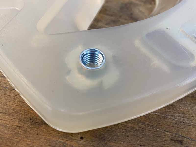 threaded insert for studs in the plastic area of the alternative hoof protection